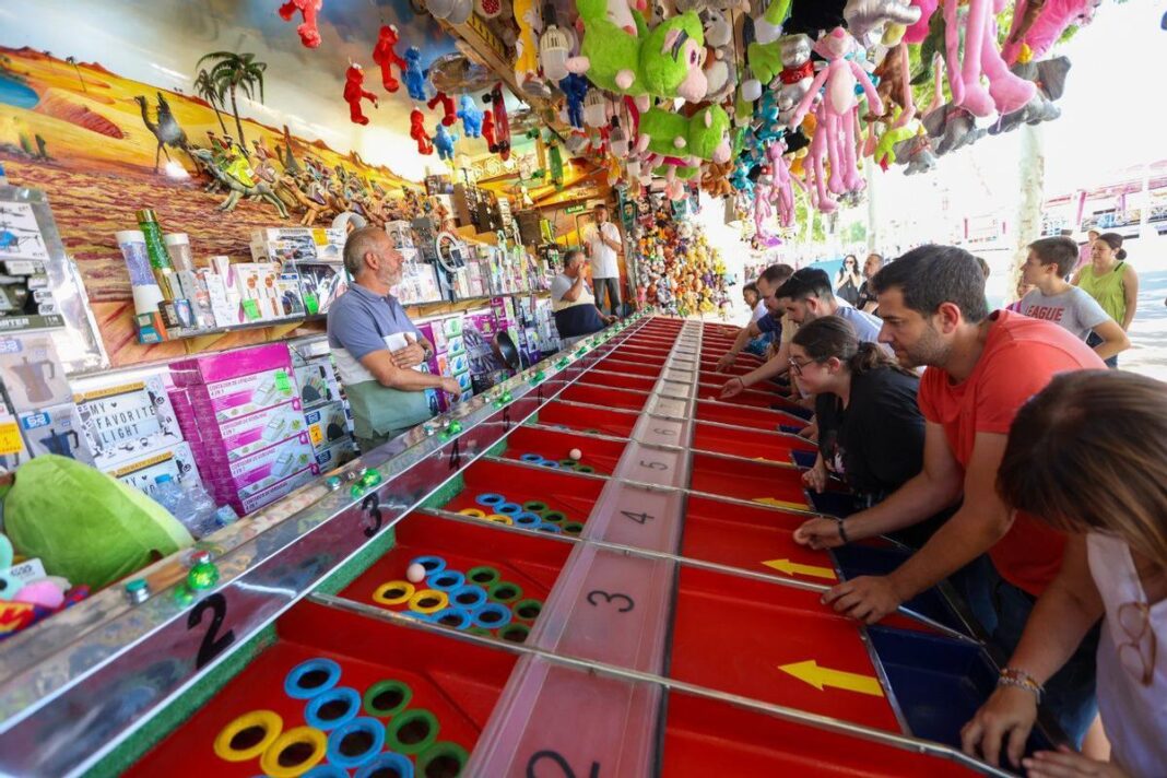 la-feria-de-cordoba,-una-tombola-de-luz-y-de-color