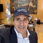 348690-luis-caputo-quiere-que-las-provincias-se-sumen-a-la-baja-de-impuestos