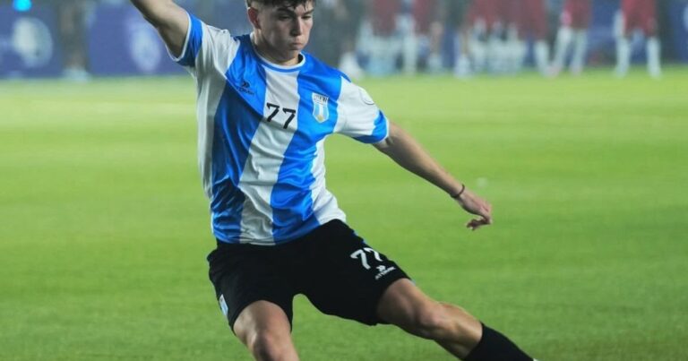 River lo dejó libre, fue compañero de Giuliano Simeone y hoy es la figura de la Selección Argentina de Streamers en el Mundial