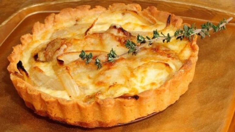 Tarta de queso y cebolla: cremosa y deliciosa