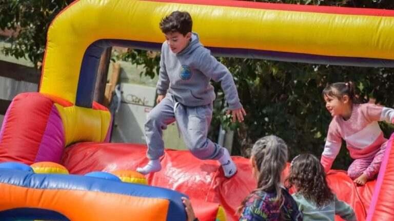 Miles de niños y niñas celebraron en La Falda el Día de las Infancias