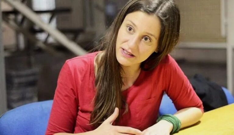 Julia Di Santi: «Este gobierno oscurantista, ajustador y anticiencia muestra una vez más su crueldad»