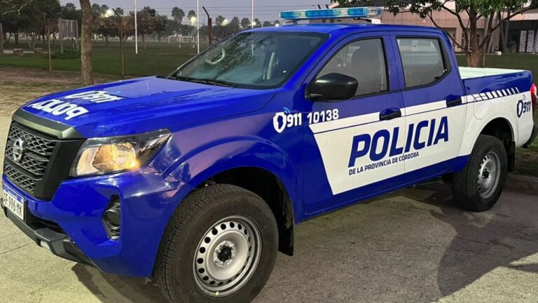 Vecinos redujeron a un hombre tras el robo de una bicicleta en plena madrugada