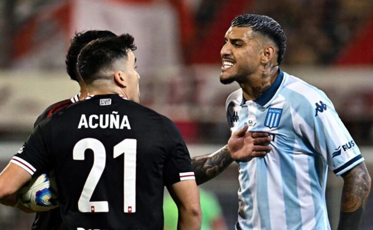 Adrián Balboa recibió una dura sanción por su gesto contra el Huevo Acuña