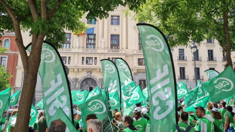 Los sindicatos anunciarán este martes movilizaciones para exigir un acuerdo salarial para funcionarios