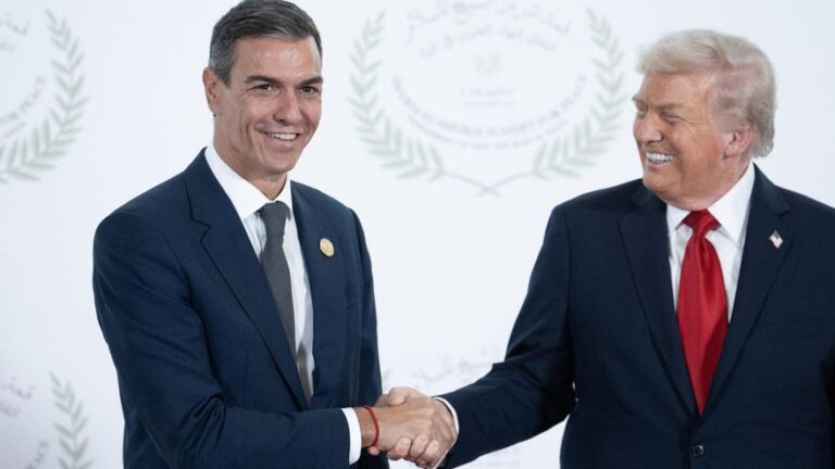 Trump amenaza con imponer aranceles a España por el gasto en Defensa: Deben ser castigados