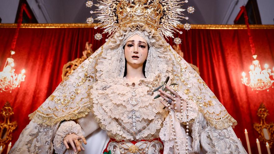 2294801-agenda-cofrade-tres-rosarios-marianos-marcan-el-domingo-en-cordoba