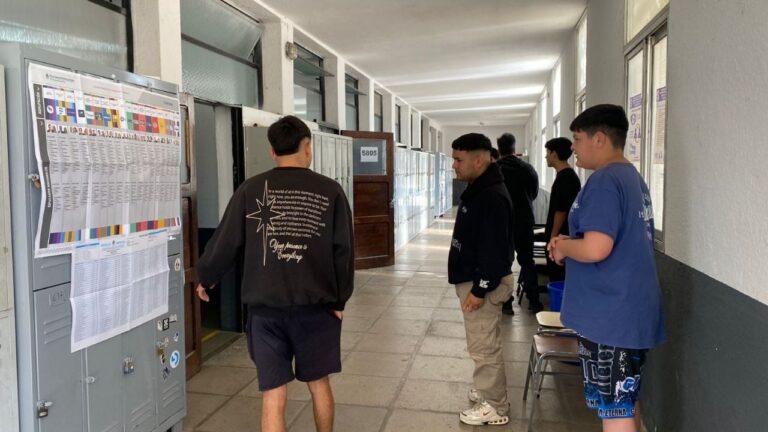 Elecciones: Hay buen movimiento en los colegios de Villa Carlos Paz