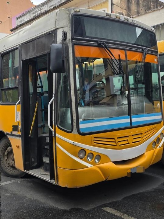 2314097-accidente-en-el-centro-un-chofer-de-colectivo-fue-agredido-y-amenazado