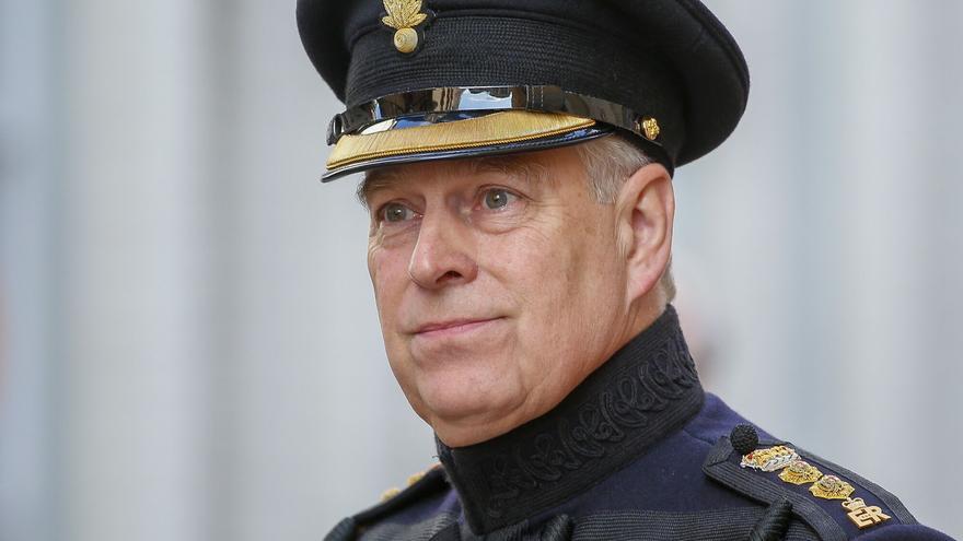 2322603-carlos-iii-inicia-un-proceso-formal-para-retirar-los-titulos-al-principe-andres