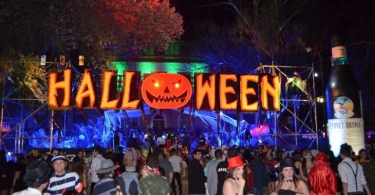 Halloween pasó por Córdoba y dejó una fiesta clandestina con 100 asistentes