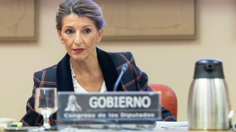 Yolanda Díaz reprende a Junts tras anunciar su bloqueo en el Congreso: «Quienes votan con PP y Vox son ustedes»