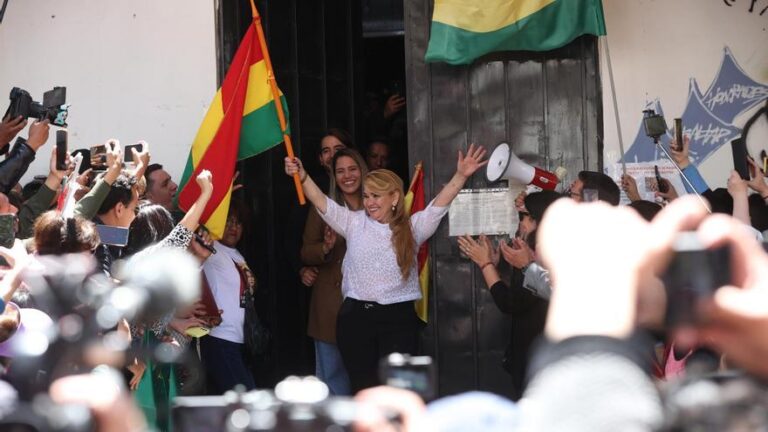 La expresidenta boliviana Áñez recupera la libertad después de cinco años de cárcel