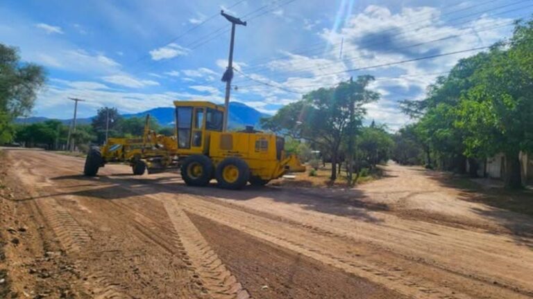 Capilla del Monte: continúa con el mantenimiento urbano en los barrios