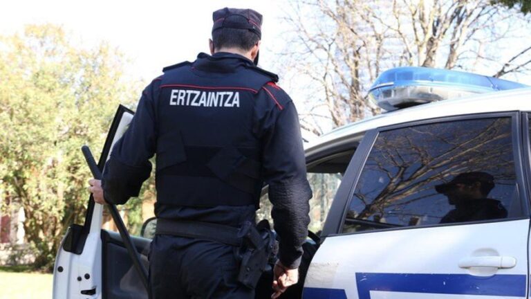 Detenido un arrendatario de 52 años acusado de agredir sexualmente a su inquilino, de 21, en Vitoria