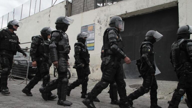 Al menos 27 muertos por ahorcamiento en una cárcel de Ecuador