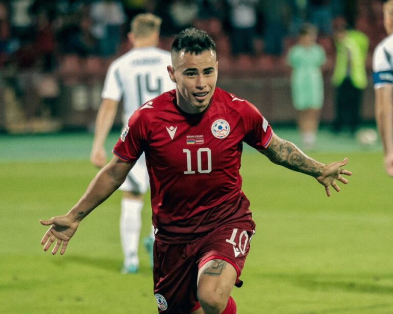 El Chino se bajó de Armenia: confirmaron que Zelarayán no jugará más para la selección