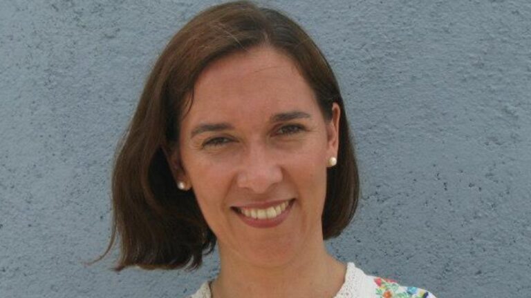Córdoba distingue a Coqui Dutto por su aporte a la comunicación y la cultura infantil