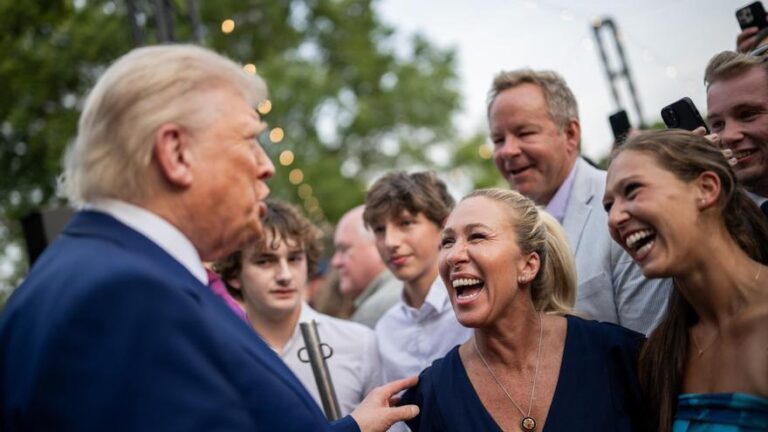 «Traidora», «lunática»: Trump rompe con la congresista ultra Marjorie Taylor Greene por el caso Epstein