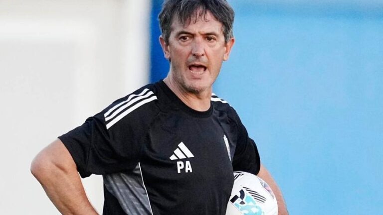 Pacheta, entrenador del Granada: «Frente al Córdoba CF vamos a tener un partido muy chulo»