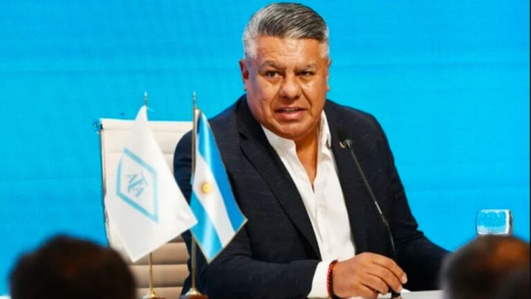 Denuncian lavado en AFA: un monotributista tendría 120 autos de lujo y helipuerto