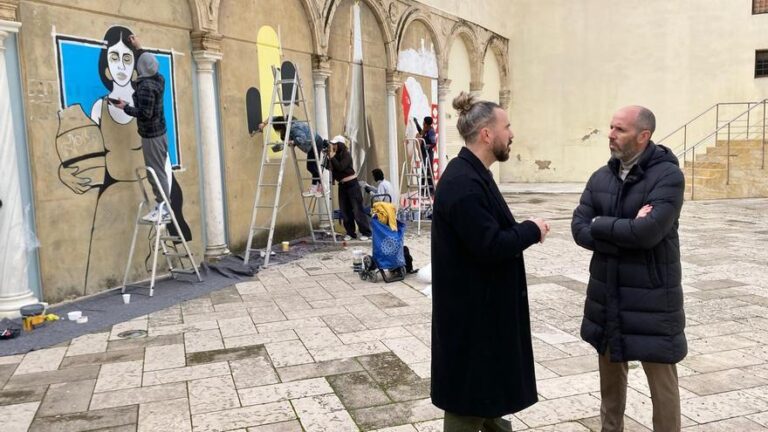 Nace Espacio Capitel, un nuevo patio expositivo al aire libre para el arte contemporáneo en el casco histórico de Córdoba