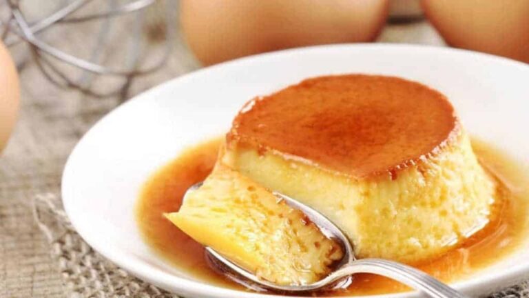 Cómo hacer flan casero de huevo, fácil y bien cremoso