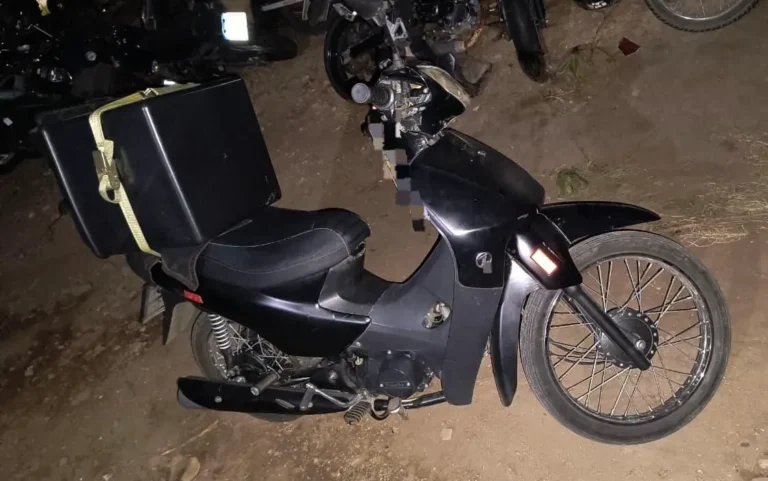Delivery en Carlos Paz: Detienen a un joven en el centro con más de 70 dosis de droga