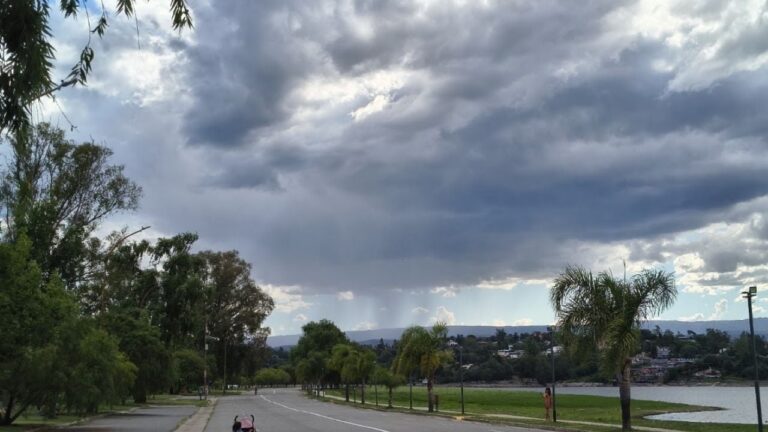 Alerta por tormentas fuertes a severas durante el domingo
