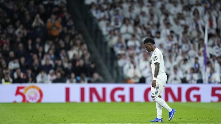 El Bernabéu se harta de Vinícius y Xabi Alonso se pone de perfil: «La afición es soberana»