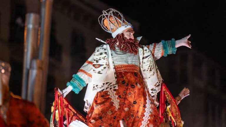 «ChatGPT, es verdad que los Reyes son los padres?»: el reto de mantener la magia de la Navidad en la era de la hiperconectividad