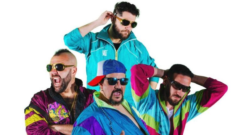 «Nos diferenciamos porque hacemos un tipo de versiones un poco más canallas»