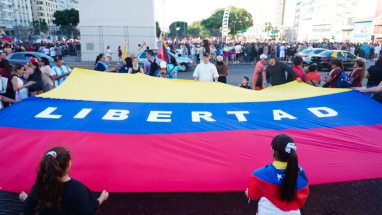 Venezuela no estás sola: convocan a una movilización en el Obelisco