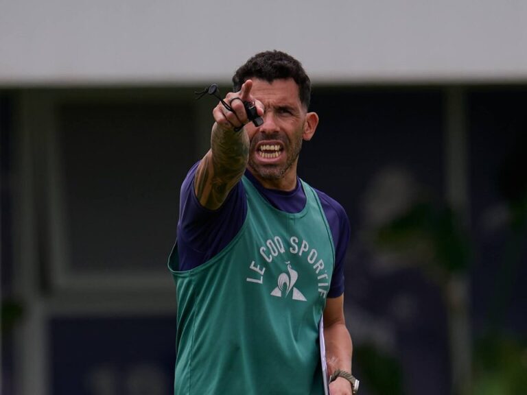 Sin refuerzos: Talleres ya transpira en Buenos Aires bajo las órdenes de Tevez