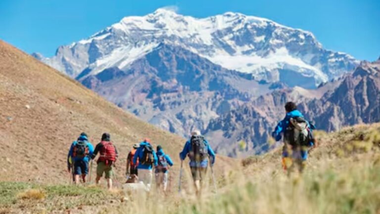 Tragedia en el Aconcagua: un montañista ruso falleció a unos pocos metros de la cima