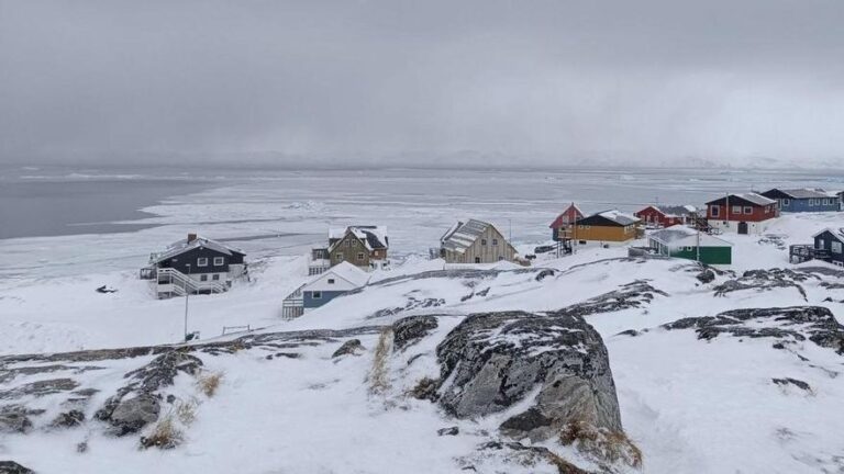 Dinamarca y Groenlandia piden una reunión con Rubio en plena crisis en torno a la isla ártica
