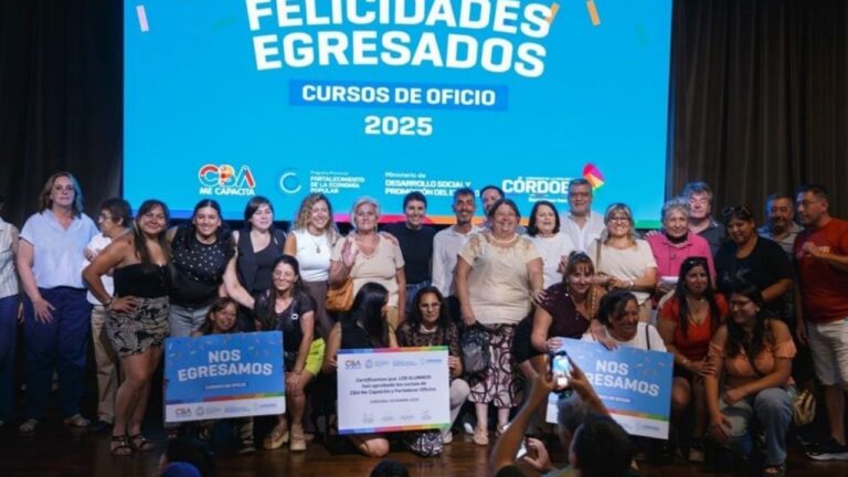 Más de 2 mil egresados recibieron su diploma en el Centro Cívico