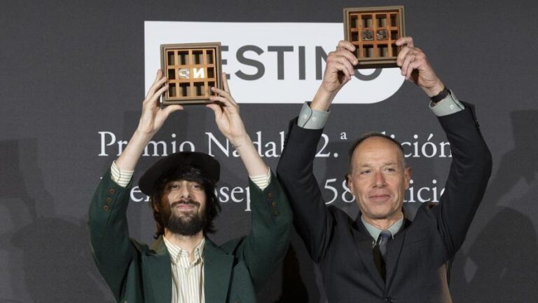 David Uclés, del fenómeno editorial de ‘La península de las casas vacías’ al Premio Nadal