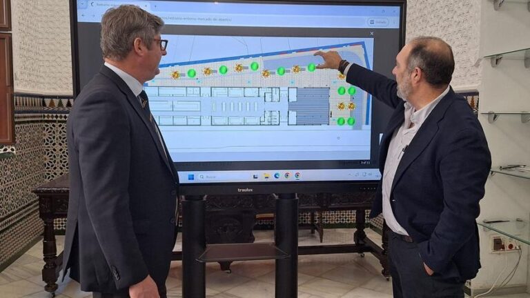 El Ayuntamiento de Puente Genil remodelará los laterales del mercado de abastos