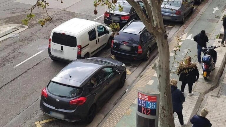 Vuelta a la rutina? Cuidado con esta acción bastante habitual que todos hacemos al volante