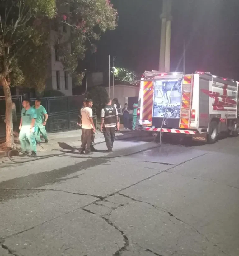 Video: Un hombre de 56 años resultó herido tras un incendio en su vivienda en Villa Carlos Paz