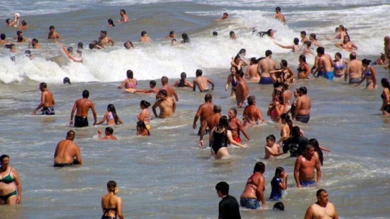 Verano 2026: turismo activo pero improvisado y estadías cortas