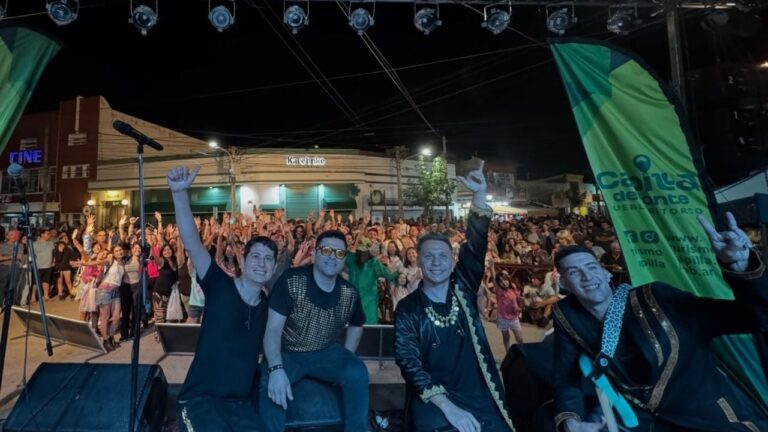 Un tributo musical hizo vibrar el corazón de Capilla del Monte