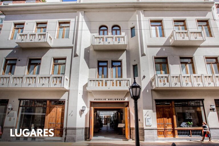 Patrimonio histórico: la casa restaurada que es hotel de lujo y expone reliquias del siglo XVII