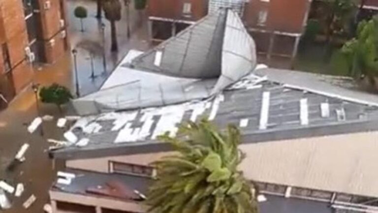 Arquitecto del Obispado en la Iglesia Virgen del Camino: El viento arrancó la cubierta como si fuera una vela