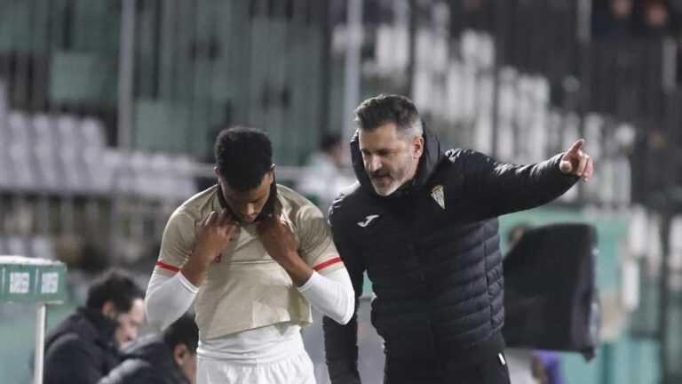 Iván Ania, tras el triunfo ante el Valladolid: «Necesitábamos dar este paso»