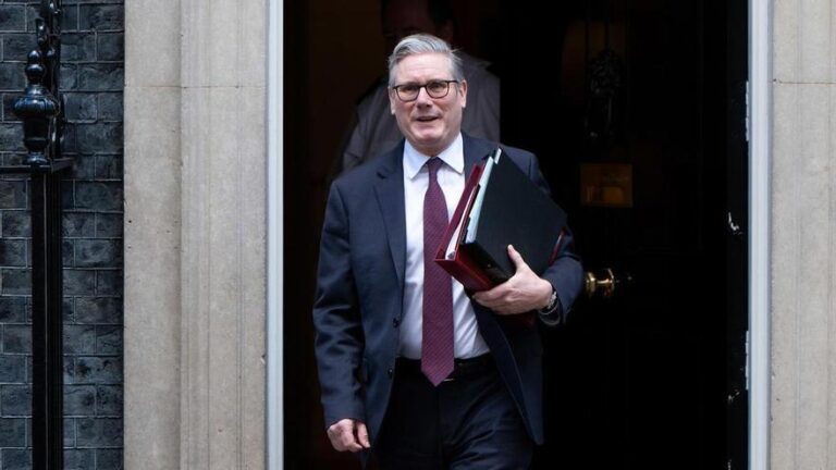 Dimite el principal asesor de Starmer por el nombramiento como embajador en EEUU de Mandelson, vinculado con Jeffrey Epstein