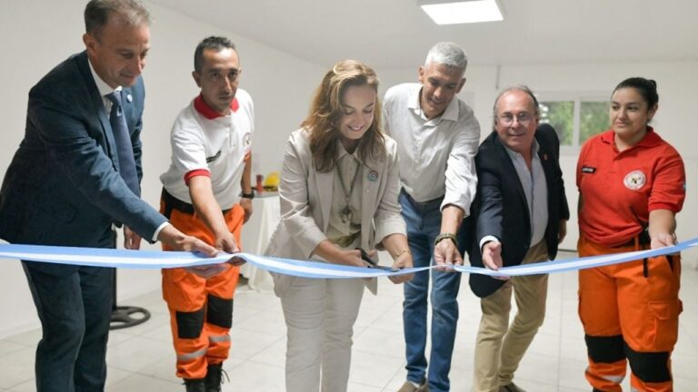 Inauguraron una nueva sala de capacitación para Bomberos Voluntarios en Oliva