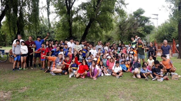 Avilés destacó el primer acantonamiento de Familia Activa