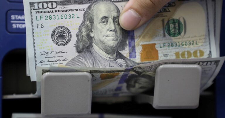 Dólar tarjeta hoy: a cuánto cotiza este domingo 15 de febrero